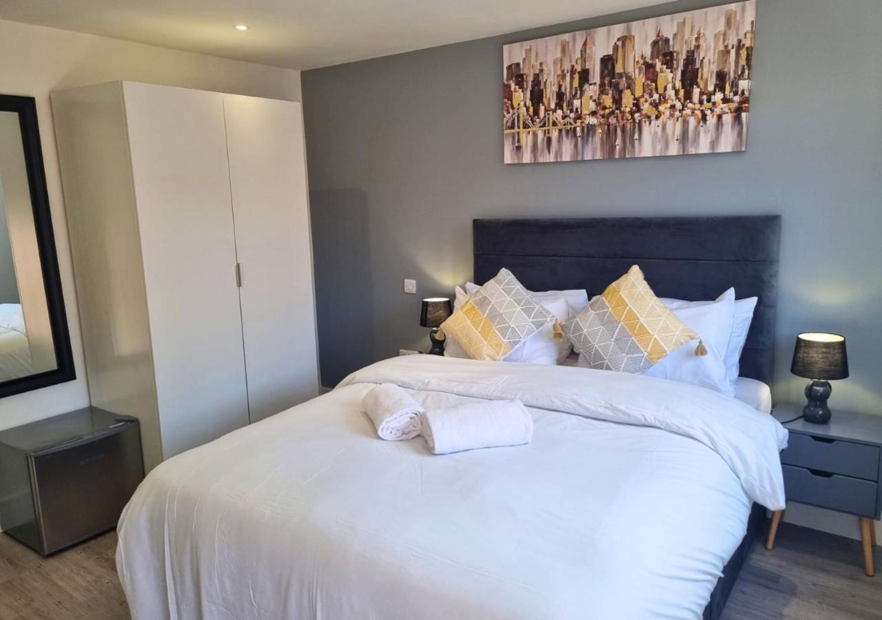 Apartament The Coppice Watford  Zewnętrze zdjęcie