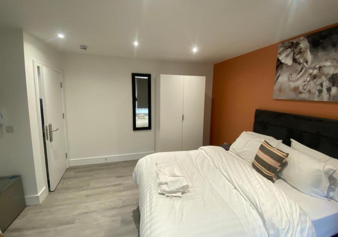Apartament The Coppice Watford  Zewnętrze zdjęcie