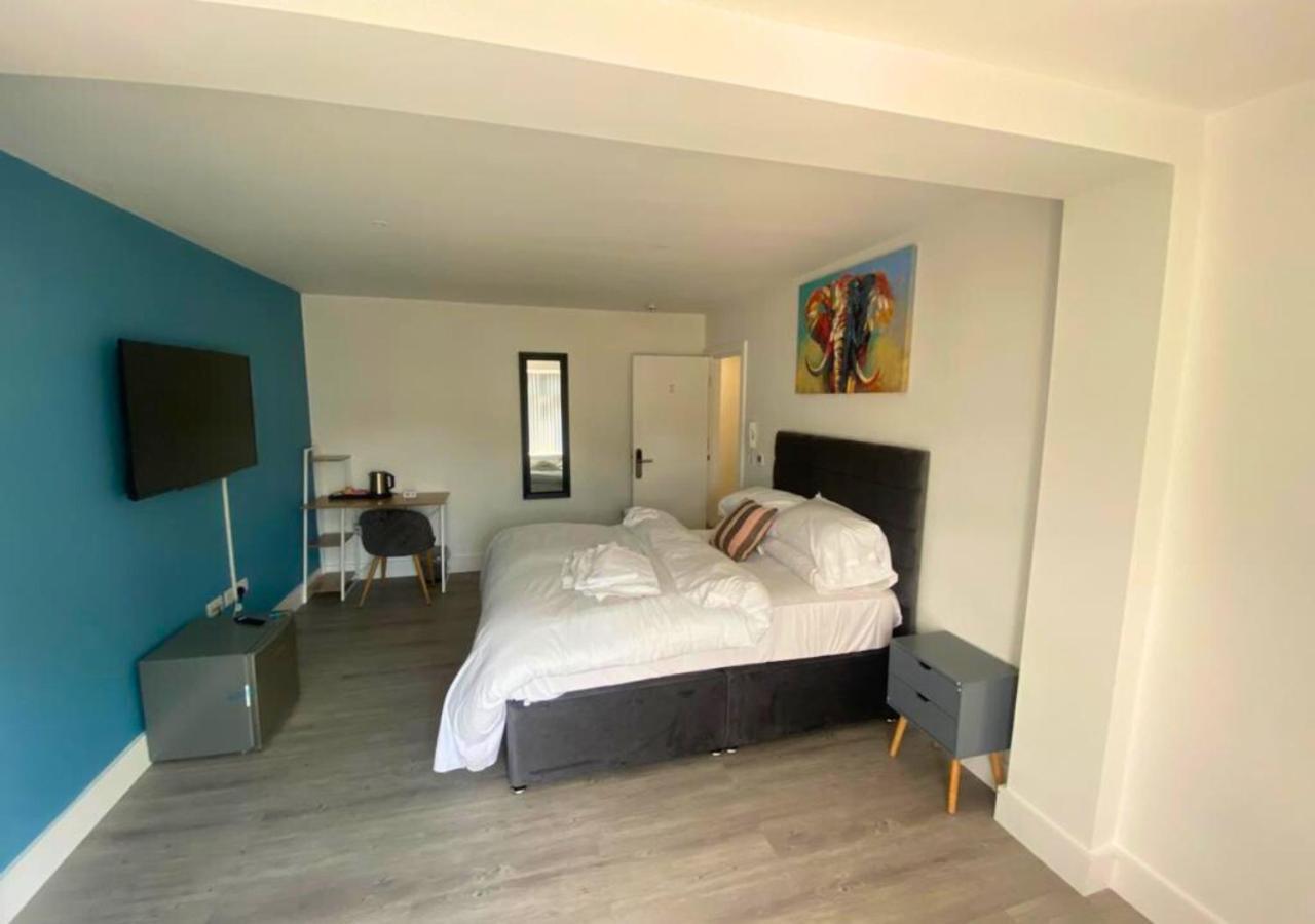 Apartament The Coppice Watford  Zewnętrze zdjęcie