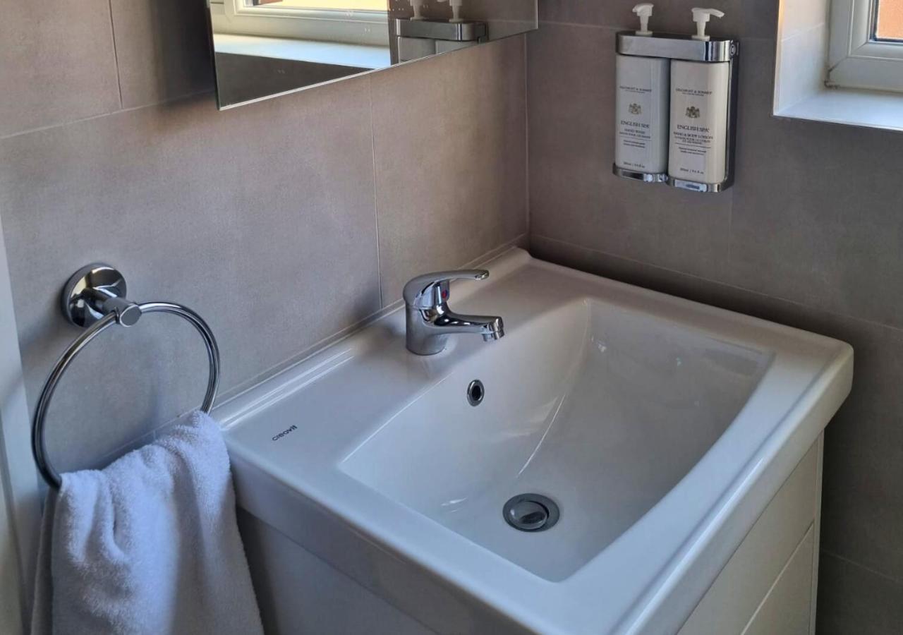 Apartament The Coppice Watford  Zewnętrze zdjęcie