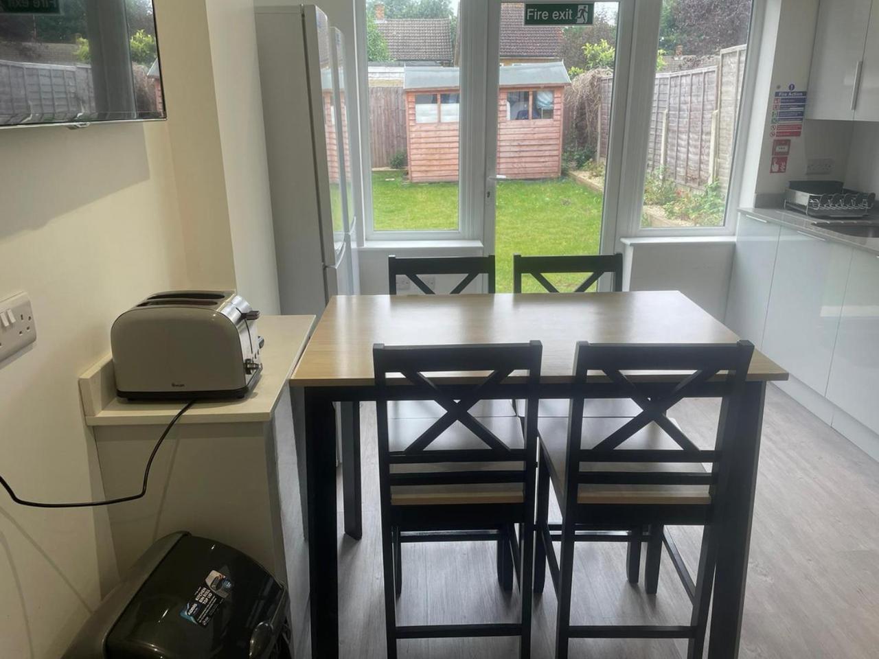 Apartament The Coppice Watford  Zewnętrze zdjęcie